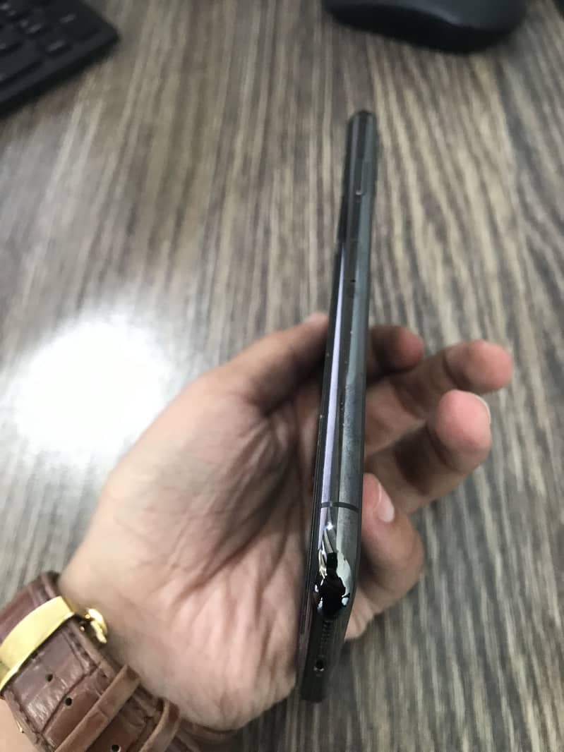 iPhone 11 Pro Max urgent sale 2