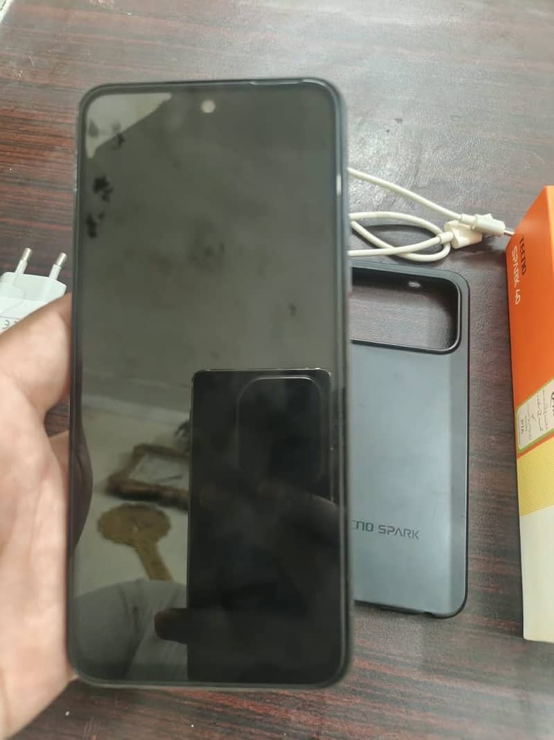 Tecno Spark 40 5