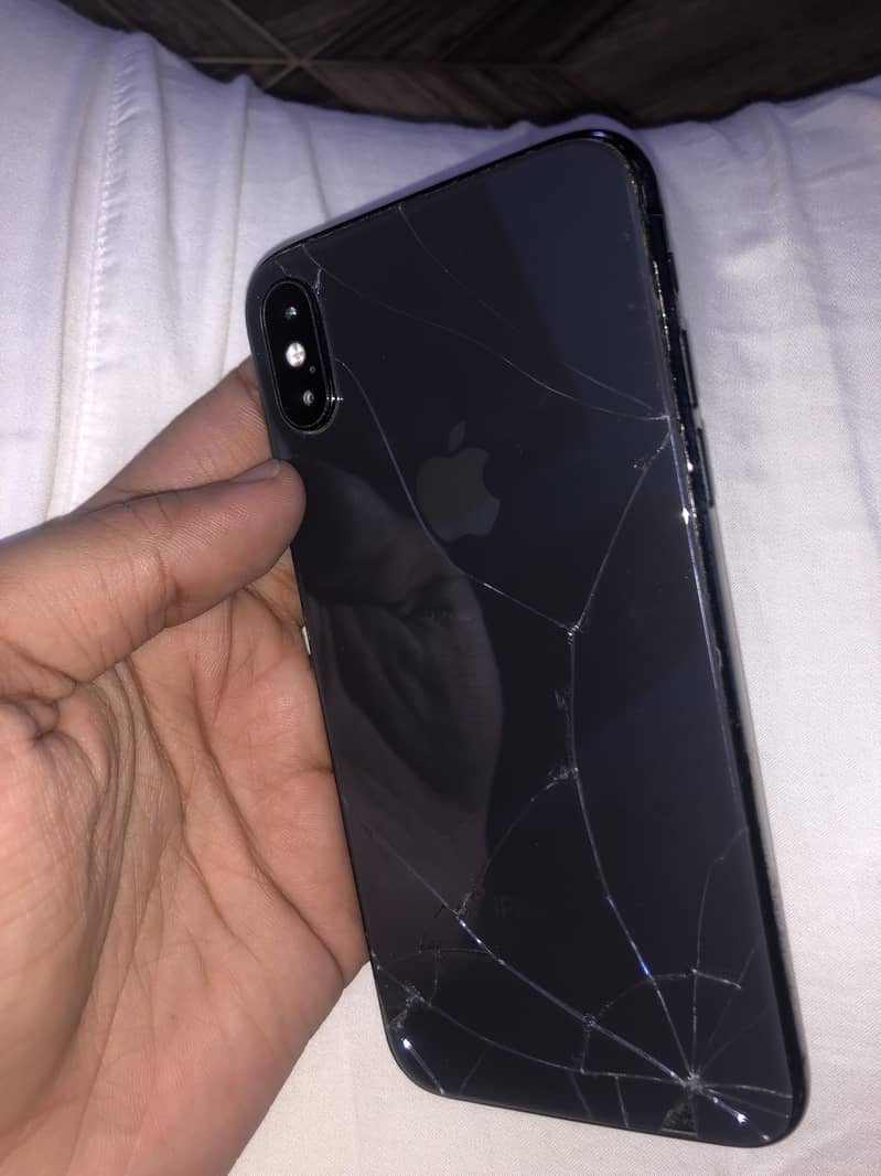 Apple iPhone X 13