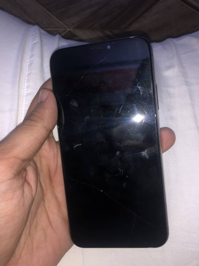Apple iPhone X 14