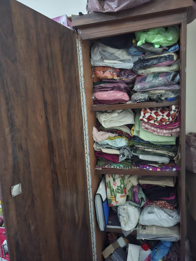 wardrobe and bed 2