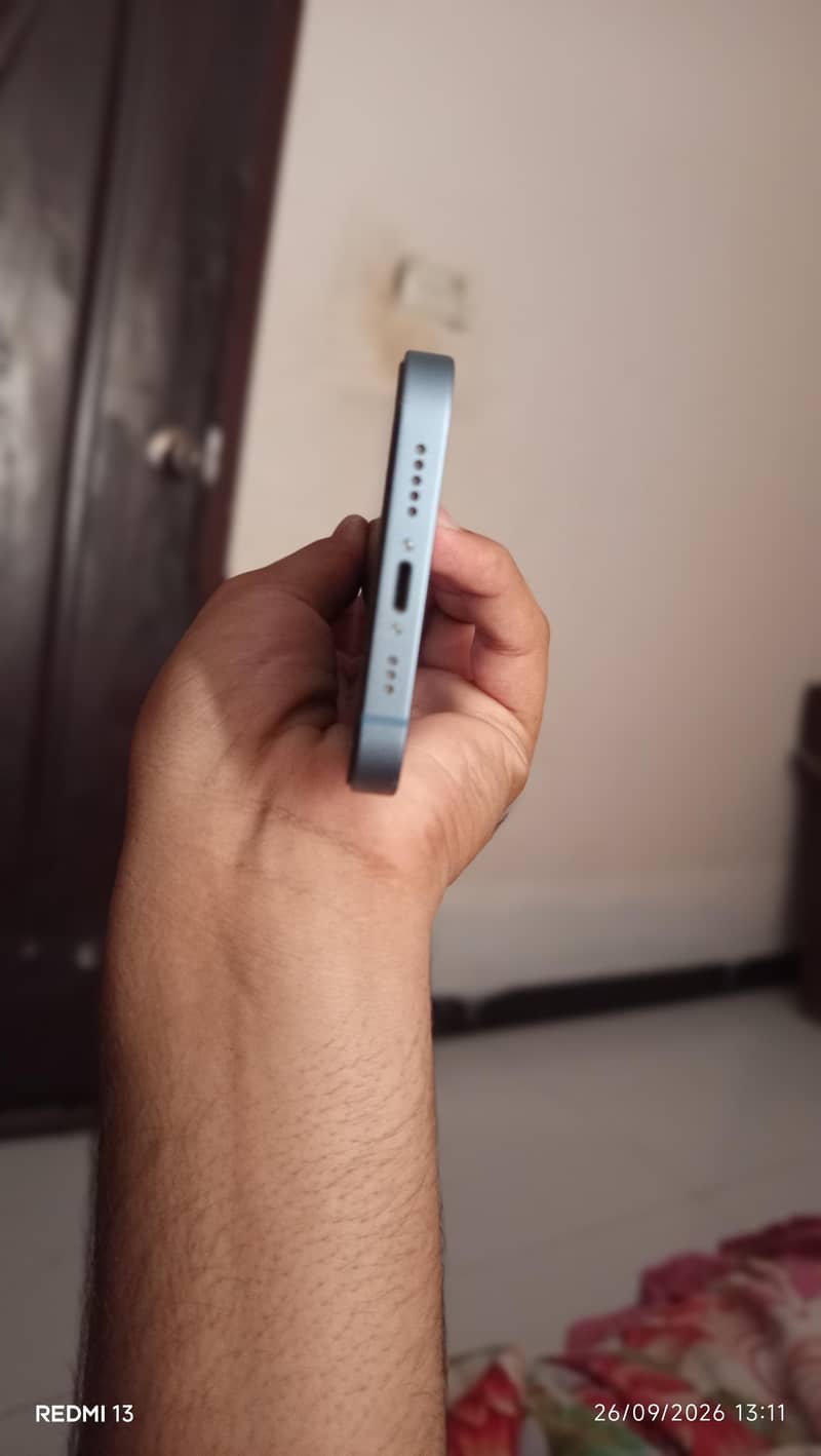 Apple iPhone 14 3