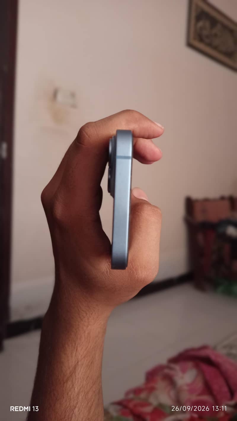 Apple iPhone 14 4