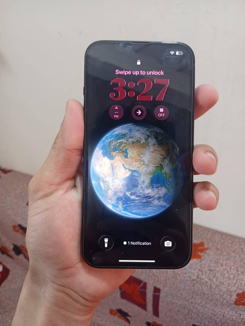 Apple iPhone 13 5