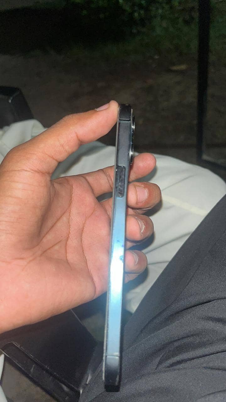 Apple iPhone 12 Pro Max 1