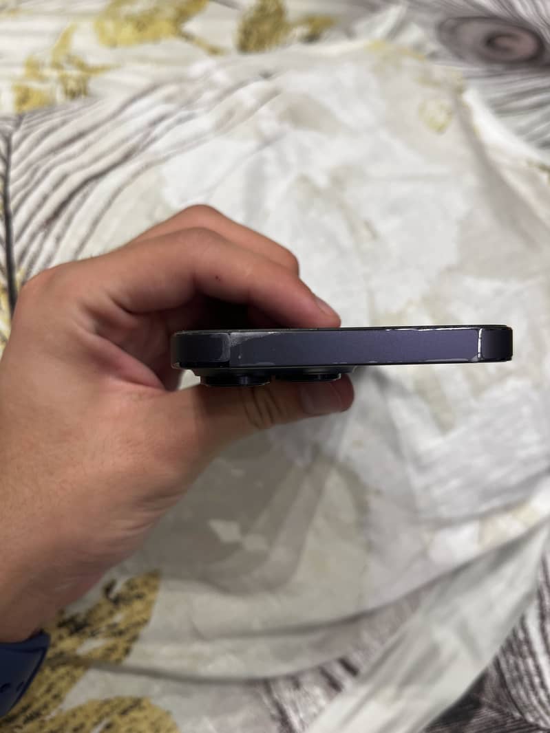 Apple iPhone 14 Pro Max 3