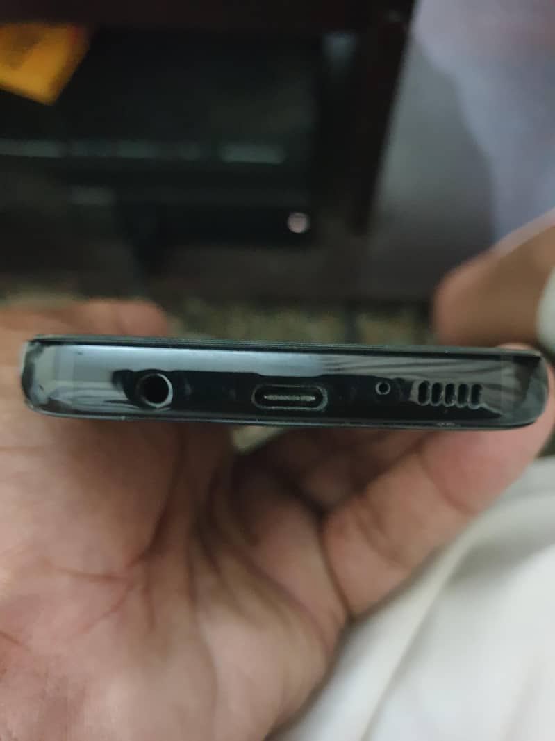 Samsung Mobile S8 1