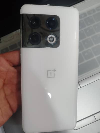 One Plus 10 Pro