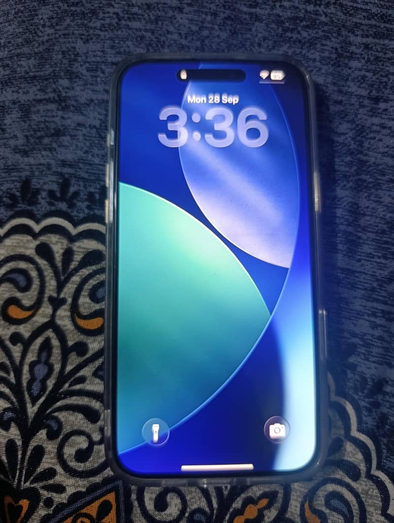 Apple iPhone 16 Plus 1