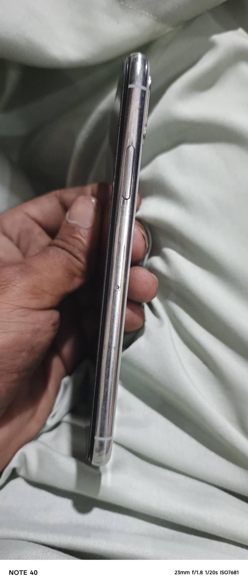Apple iPhone X 3