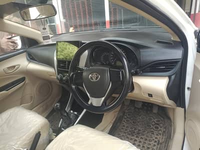 Toyota Yaris 2023