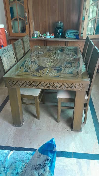 Dining table with 6 chairs for sale 35,000 whatsapp 03022450905