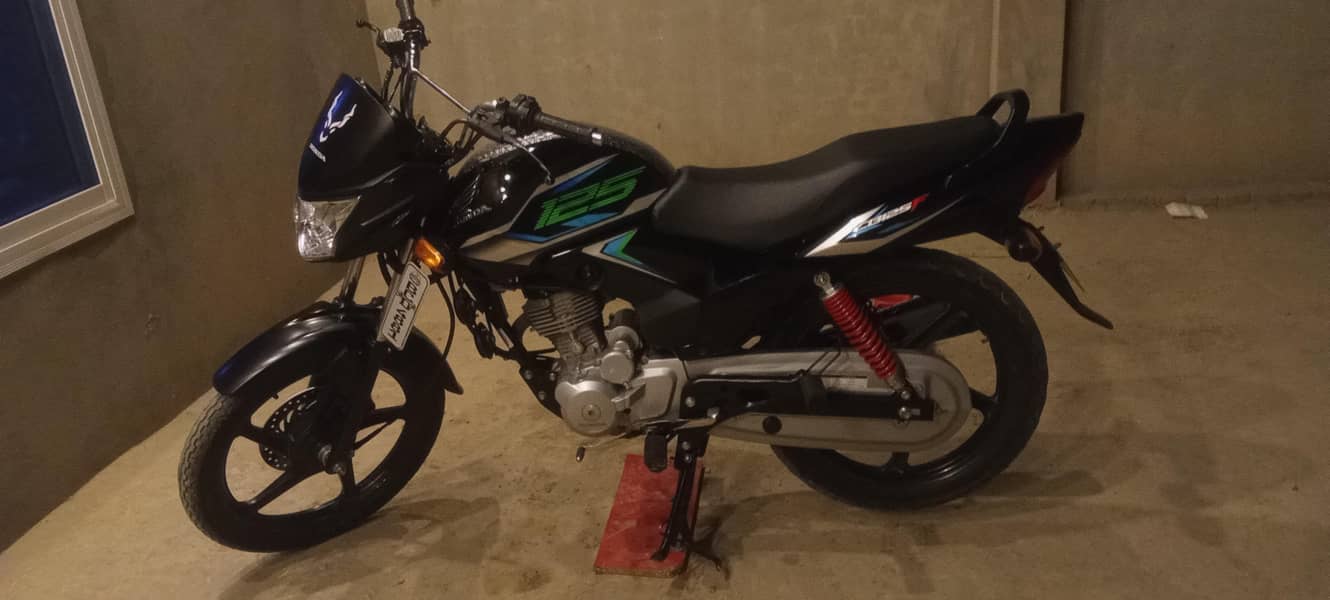 Honda Cb125f 6