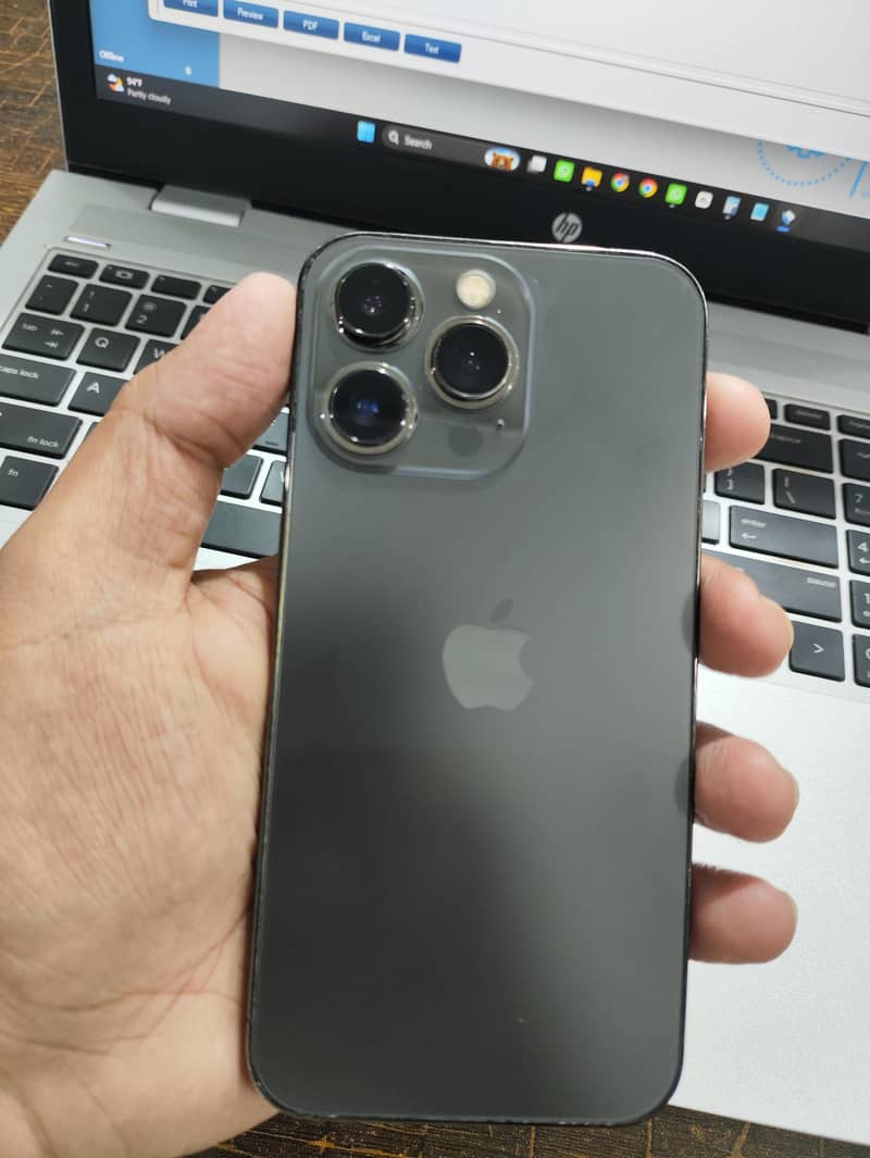 Apple iPhone 13 Pro 1