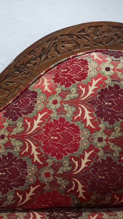 Dewan sofa walnut wood home furniture