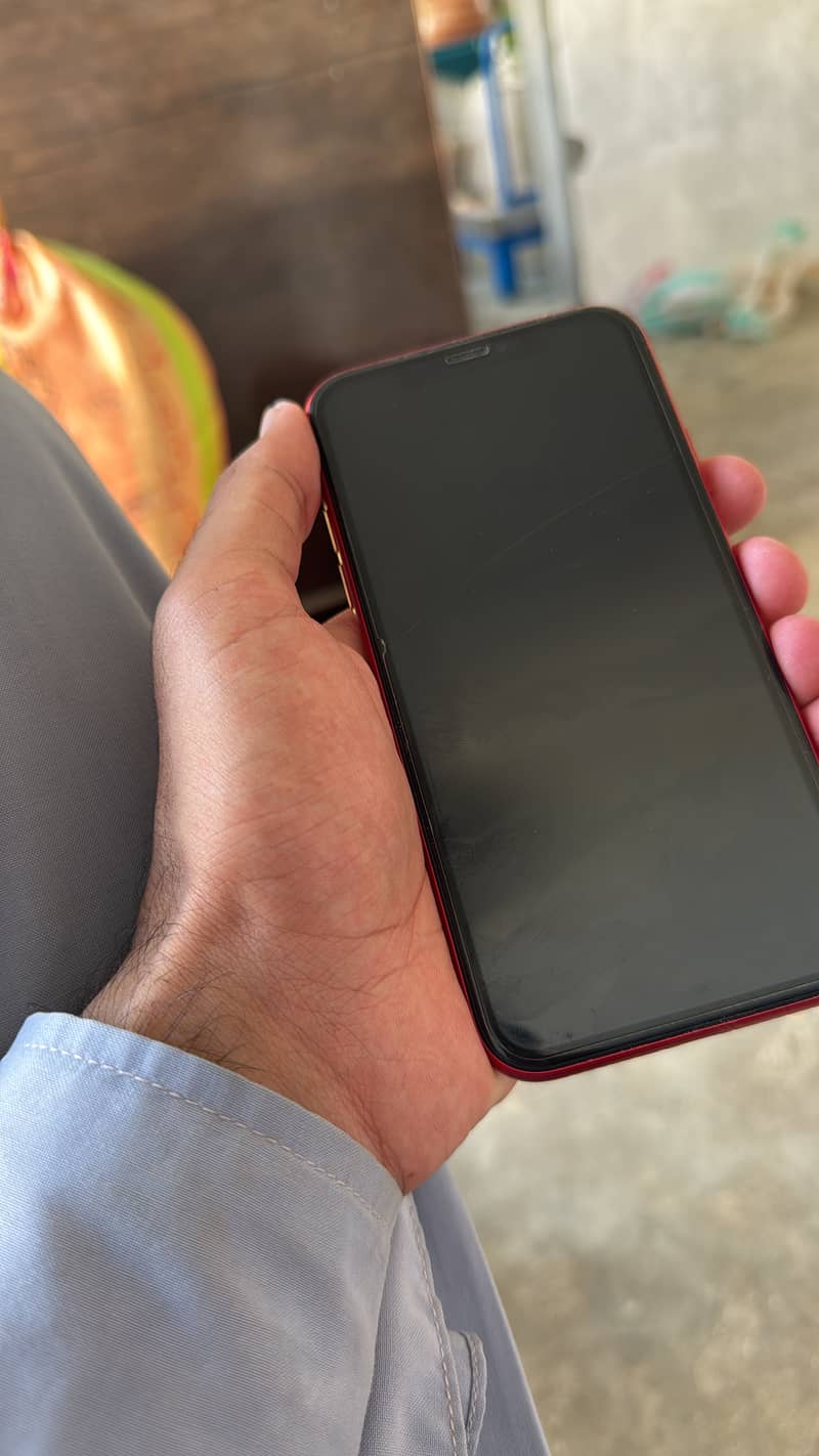Apple iPhone 11 3