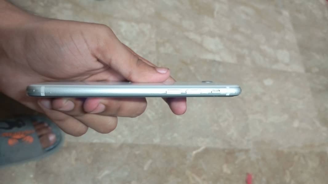 Apple iPhone SE 3