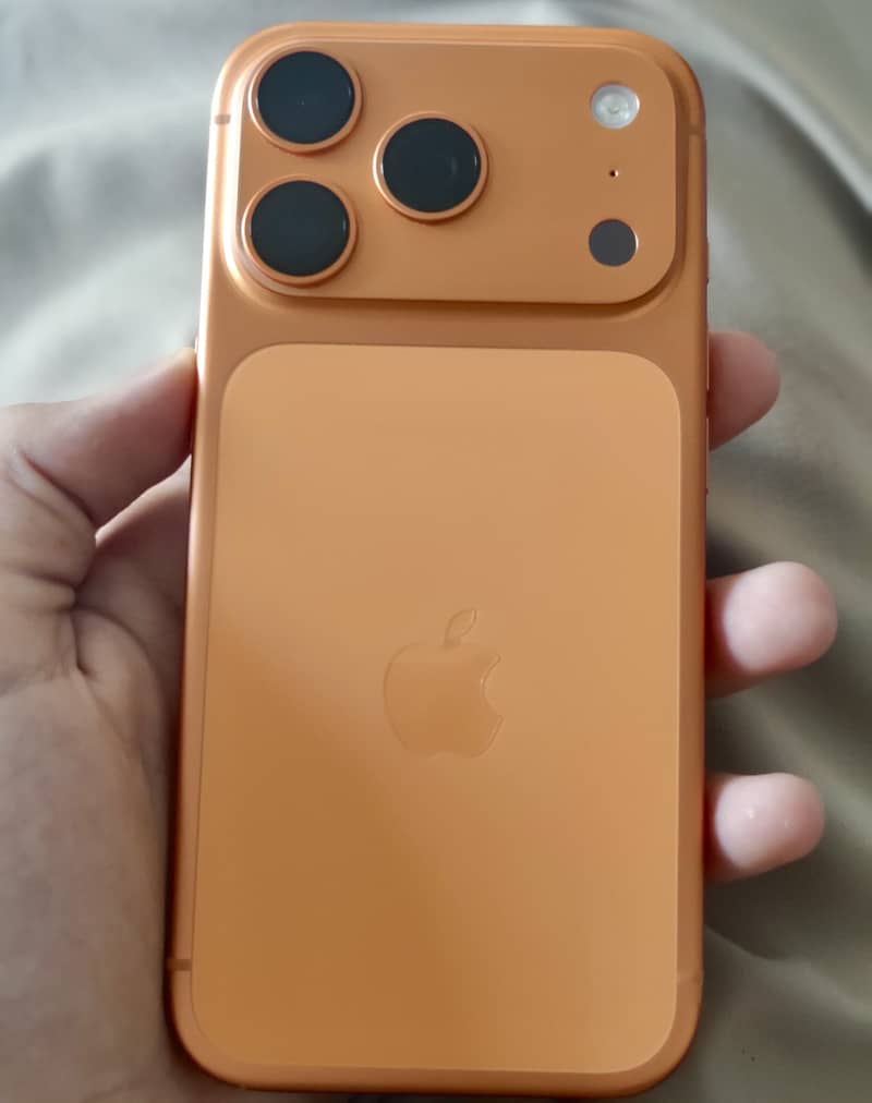 Apple iPhone 17 Pro 0