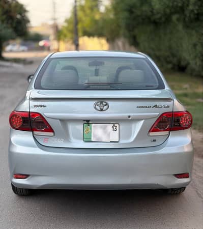 Toyota Corolla Altis 2013