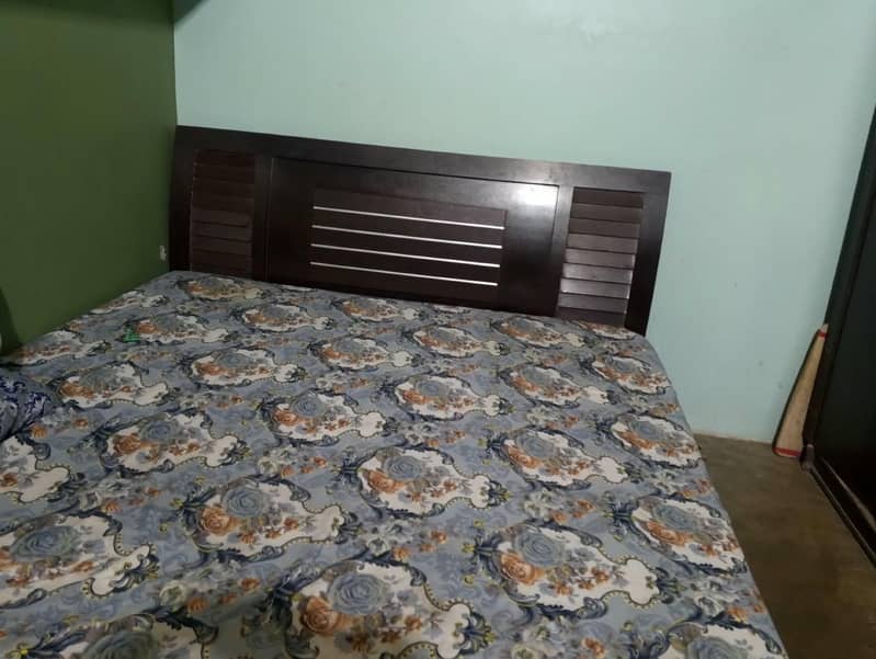 king size bed 1