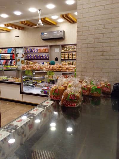 bakery salesman