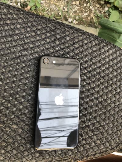 Apple iPhone SE
