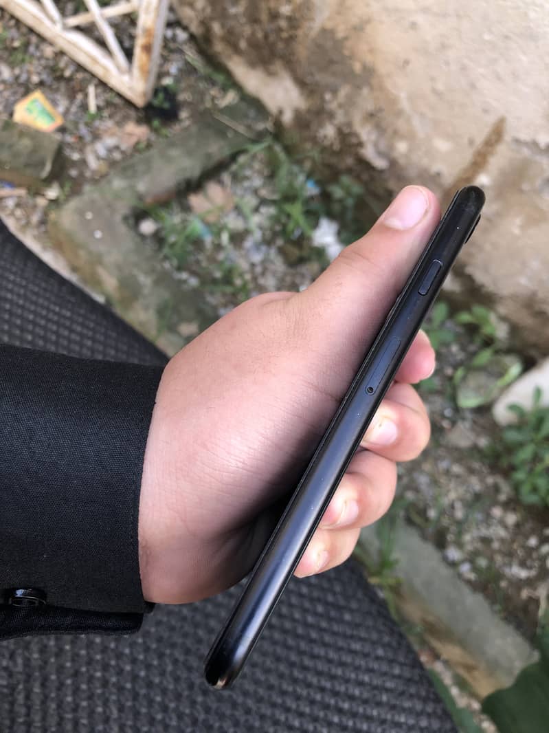 Apple iPhone SE 3