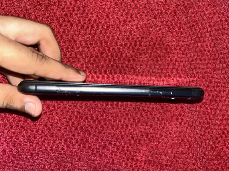 Apple iPhone 11 2