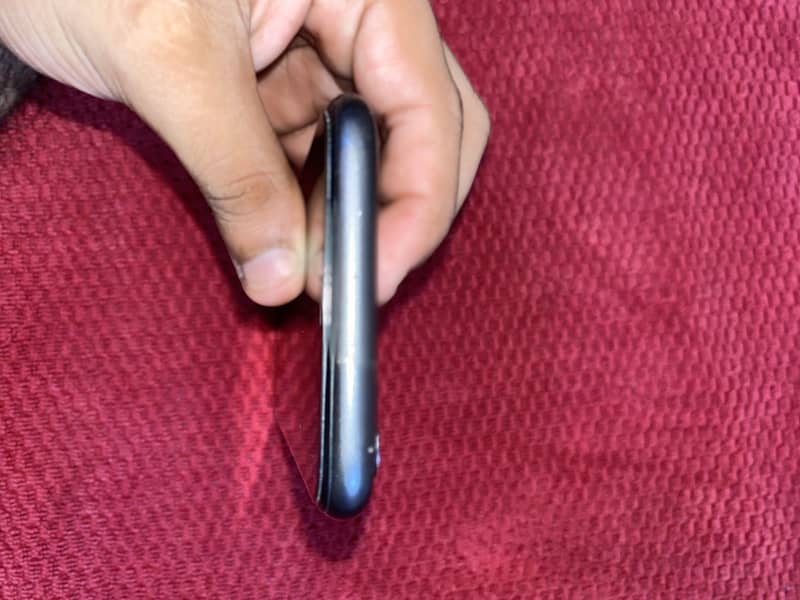 Apple iPhone 11 6