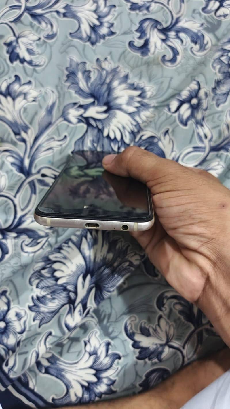 Samsung Mobile A06 6
