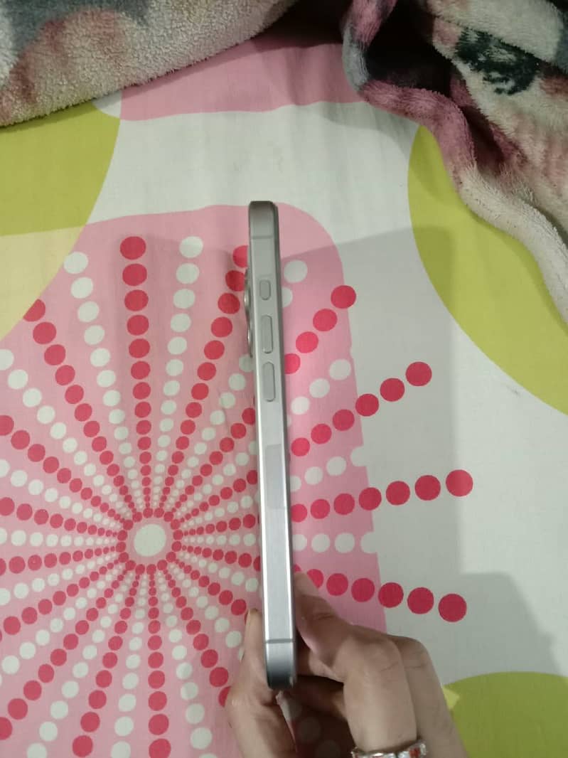 Apple iPhone 15 Pro 7