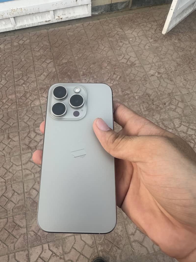 Apple iPhone 15 Pro 5