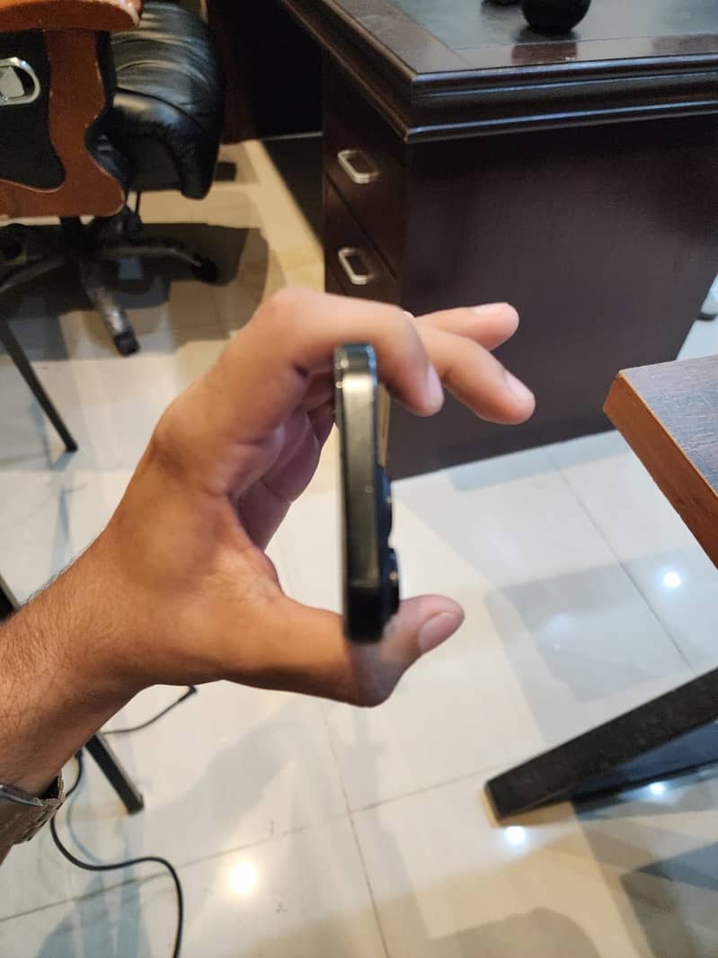 Apple iPhone 16 Pro 256 3