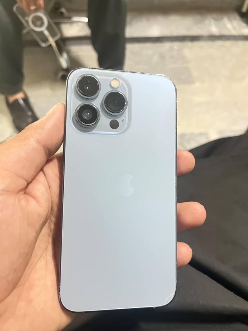 Apple iPhone 13 Pro 3
