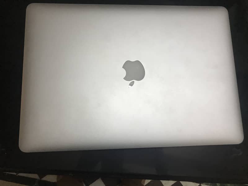 Mackbook pro 0