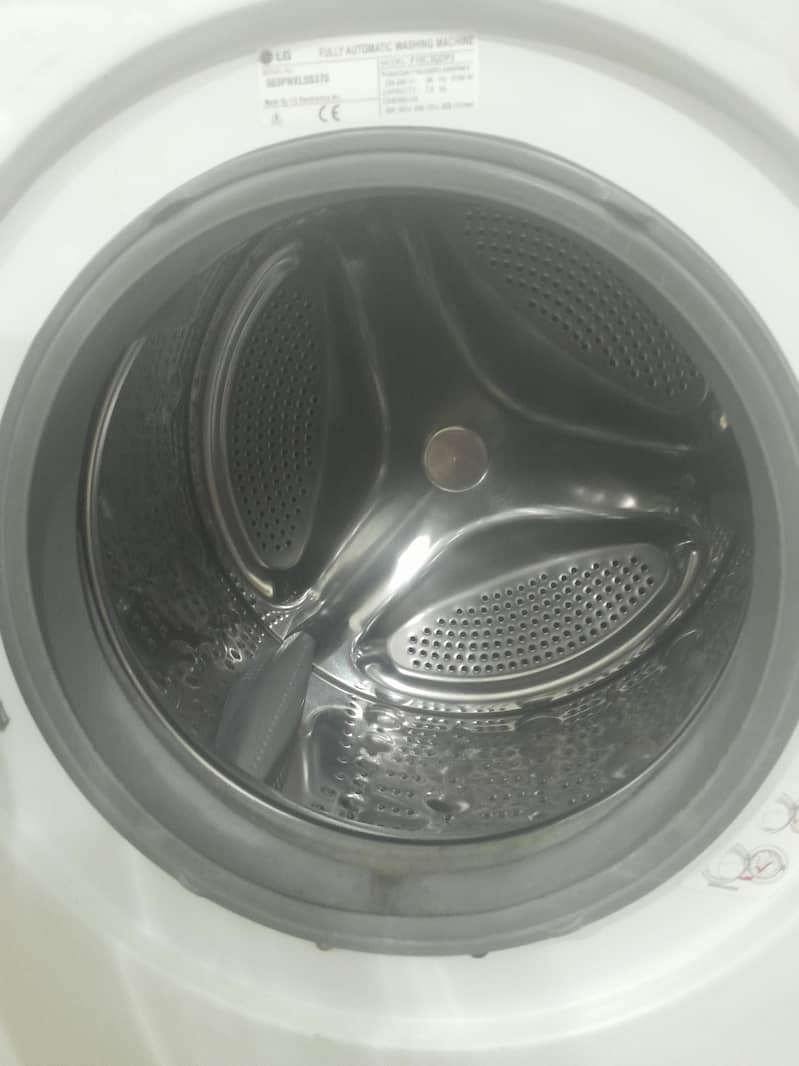 LG Automatic washing machine 6