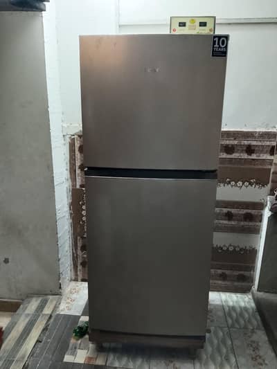 Aslam o alaikum friends I'm sale my Refrigerator