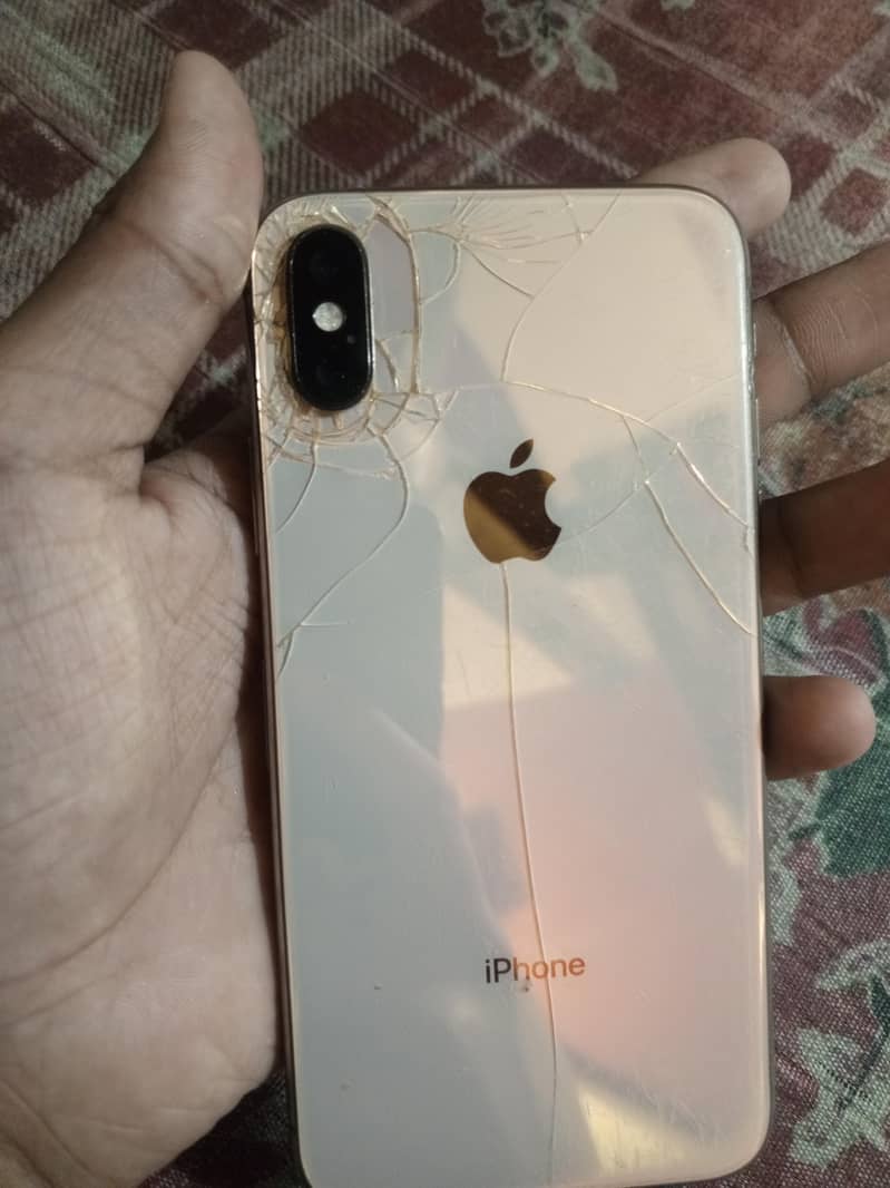 Apple iPhone XS 1