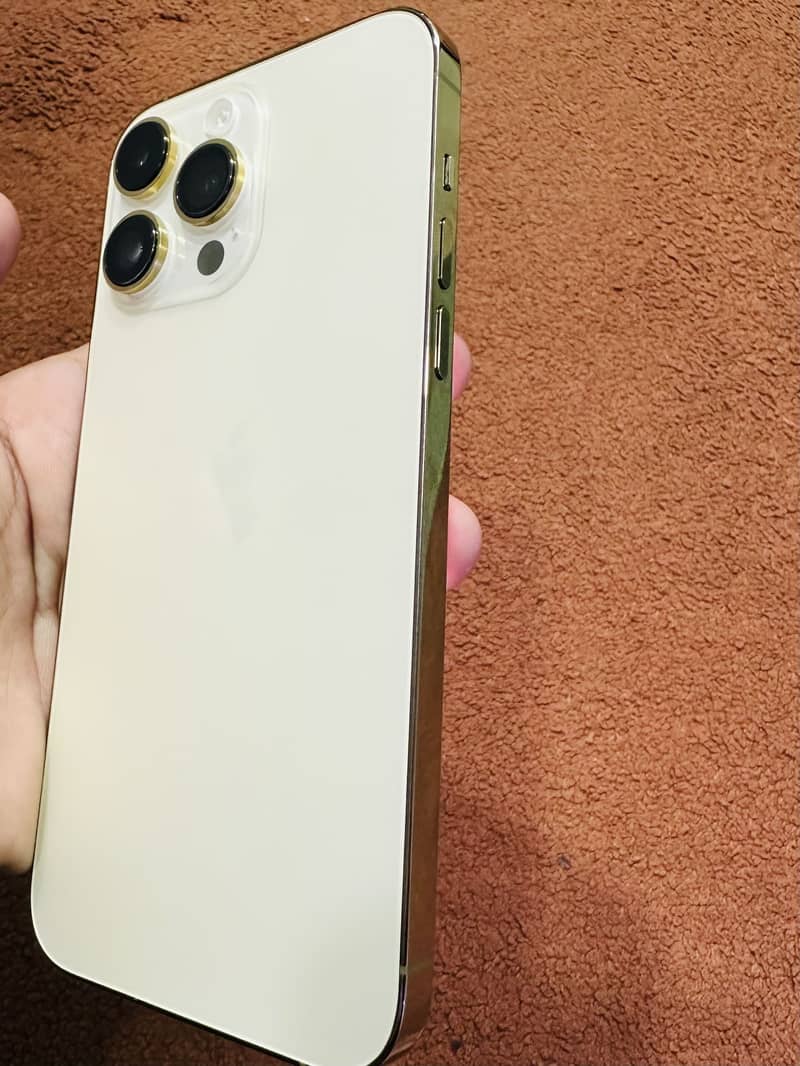 Apple iPhone 14 Pro Max 2
