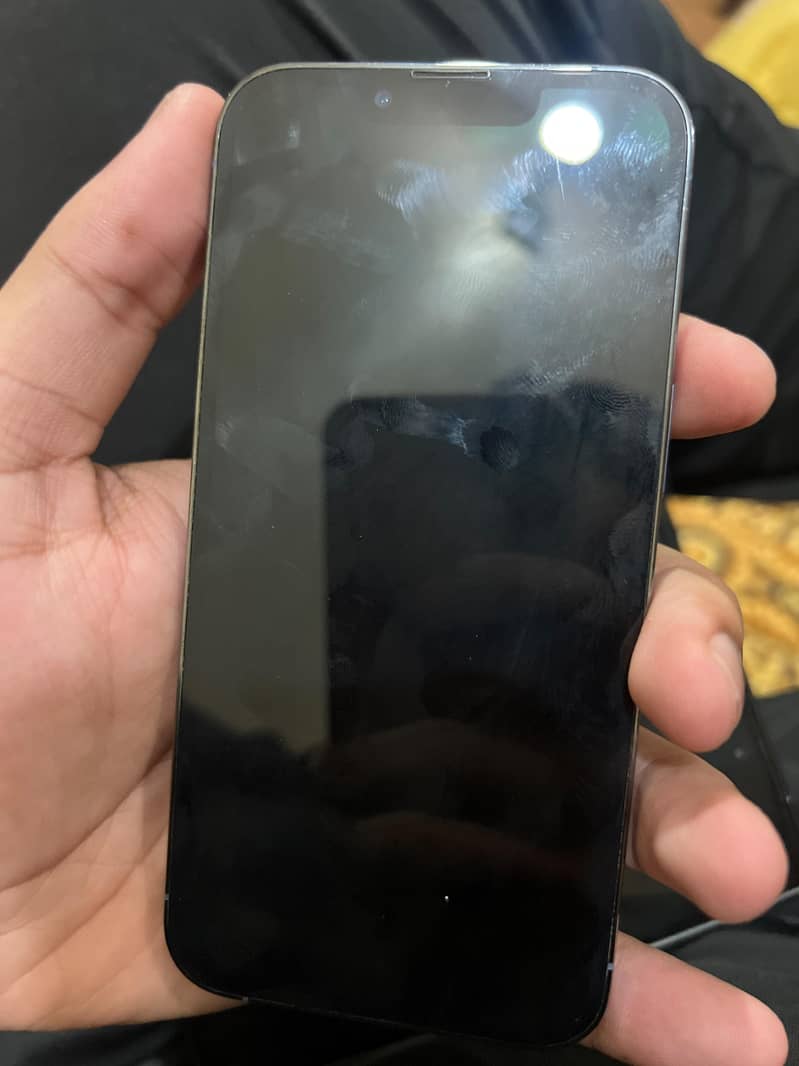 Apple iPhone 13 Pro 2