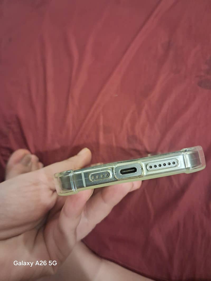 Apple iPhone 15 Pro Max 8