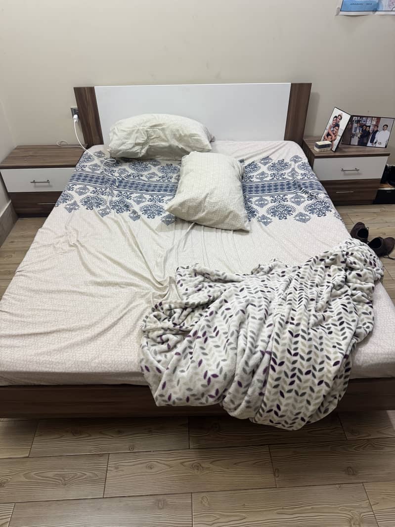 High quality compact bed set 0