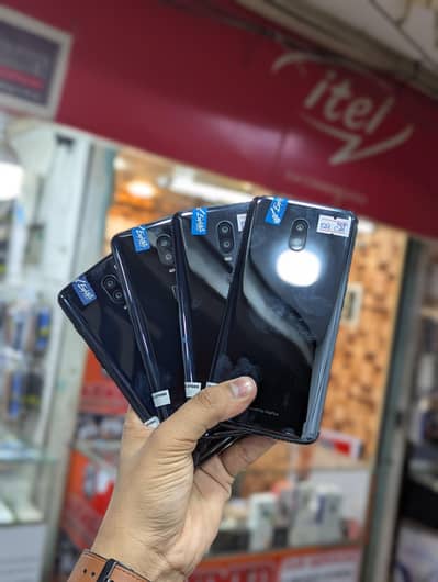One Plus 6