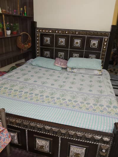 used bed in less price