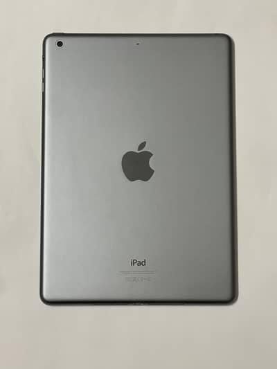 iPad Air 32GB Space Grey 10/10 condition with Box