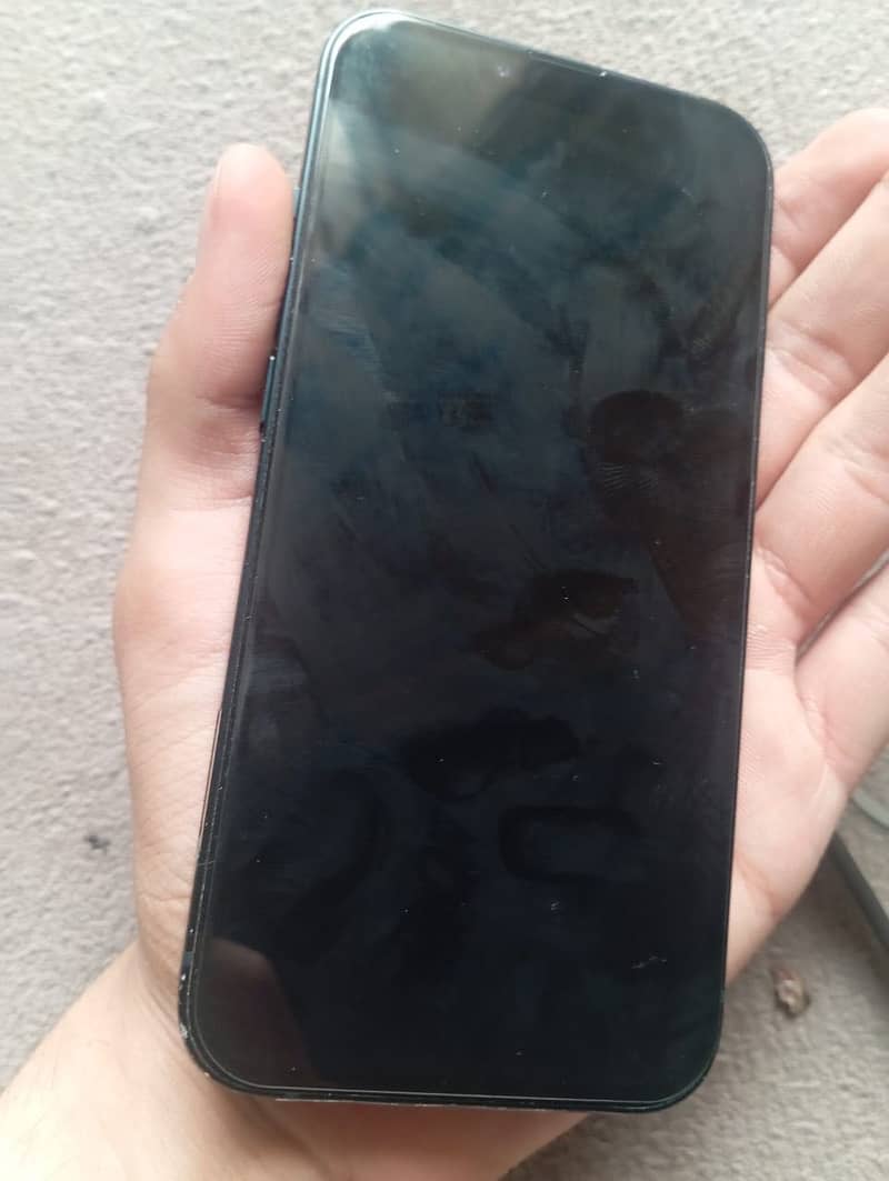 Apple iPhone 13 1