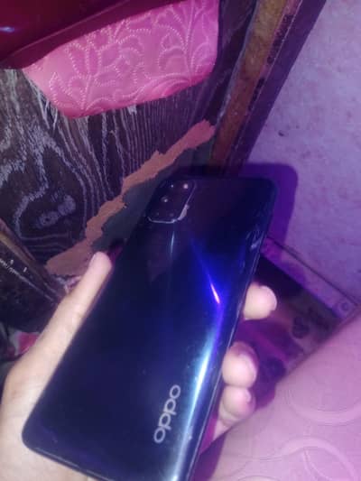 OPPO A52