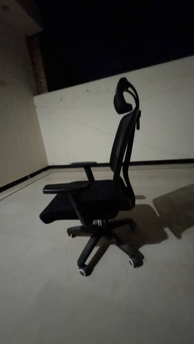 office chair and gaming chair