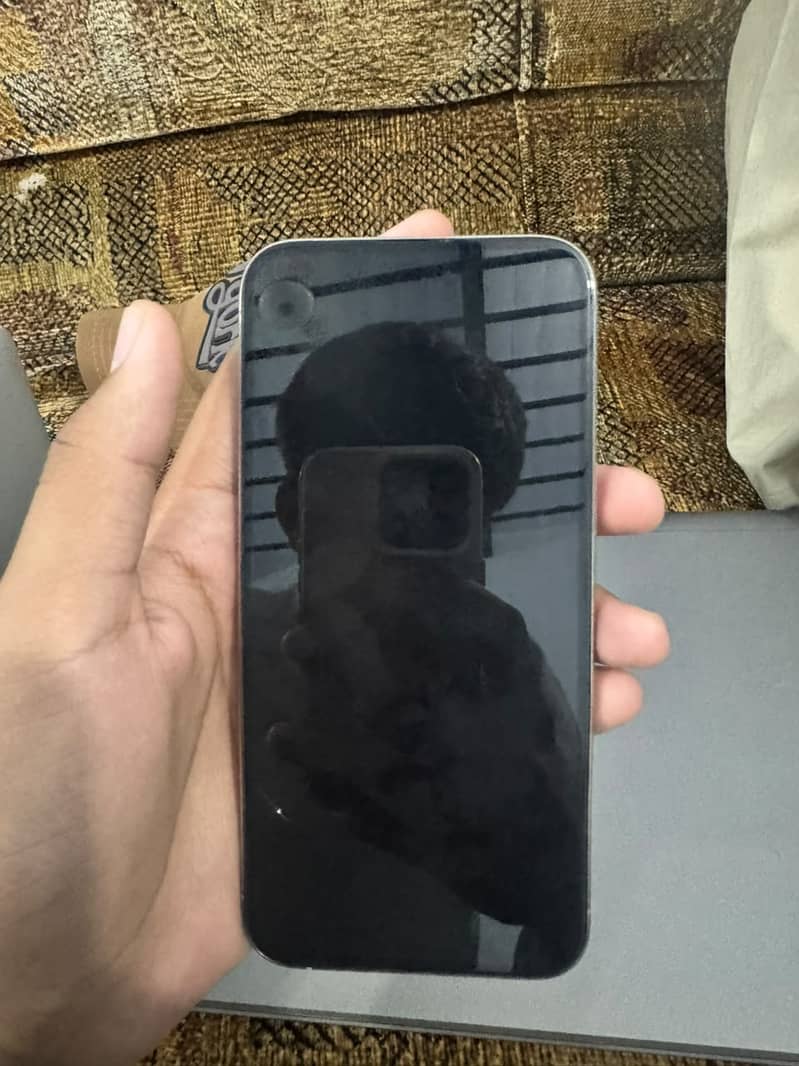 Apple iPhone 15 Pro Max 3