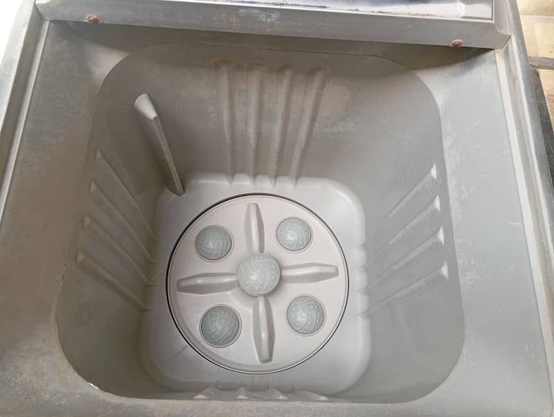 Universal washing machine 1